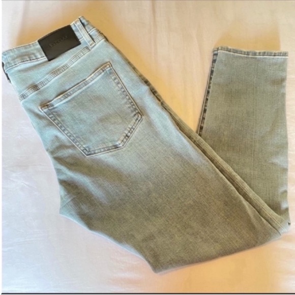 NWT Men's Express Athletic Light Wash Skinny Jeans Size 31 x 30 - Picture 2 of 6